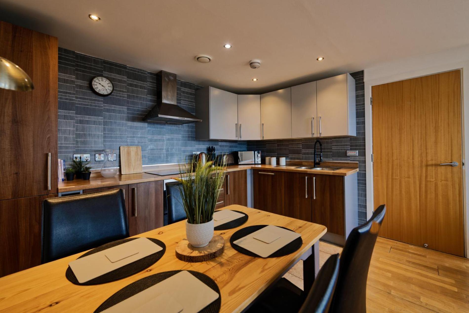 Sidemersey Livings- Convenient And Central 2-Bedroom Haven In L1 Liverpool Dış mekan fotoğraf