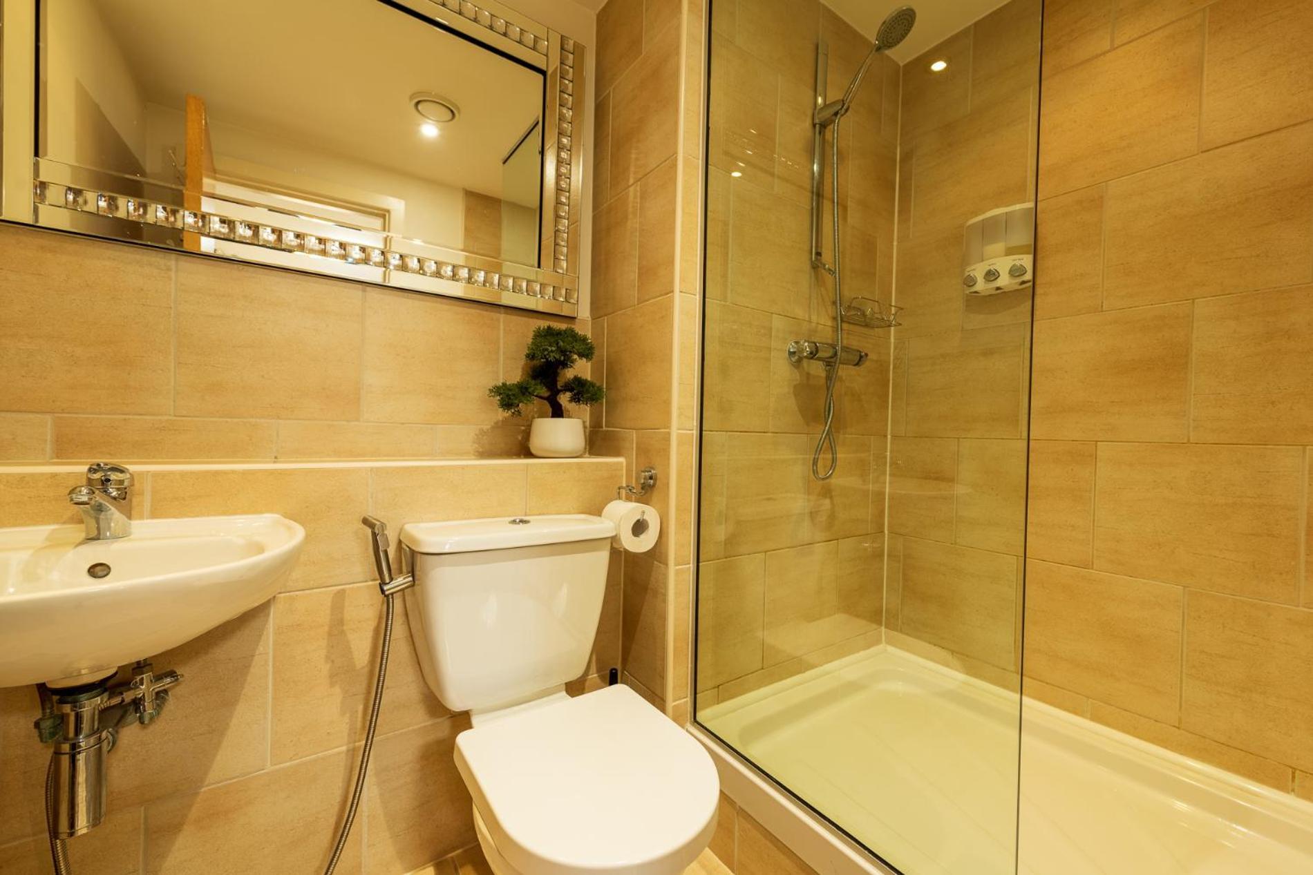 Sidemersey Livings- Convenient And Central 2-Bedroom Haven In L1 Liverpool Dış mekan fotoğraf